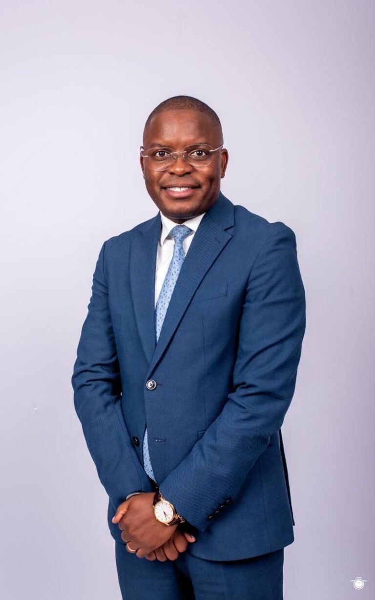 ADDA64C5-2935-4E5A-B5A0-3C678A30DCAC