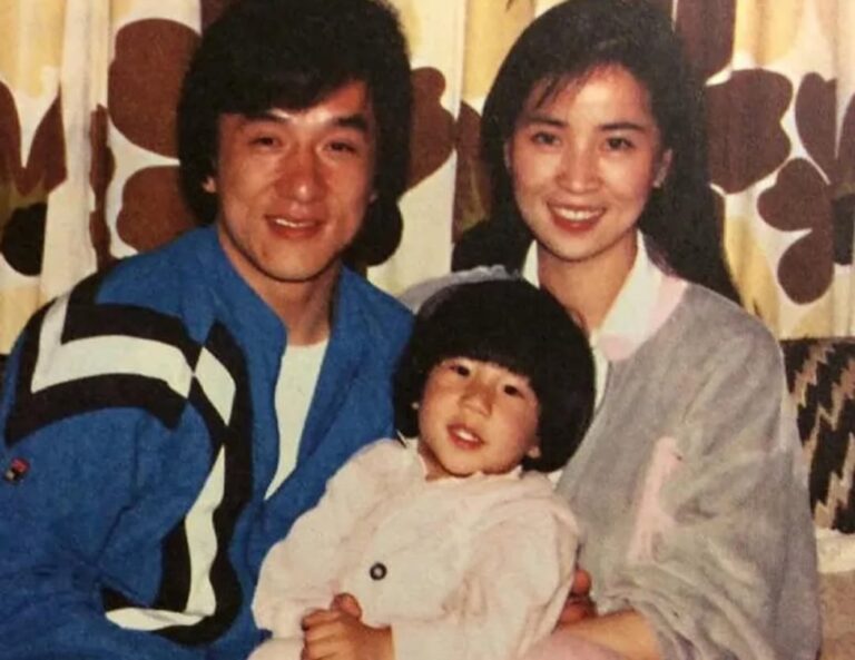 0EFCF2A2-AC7C-42B0-B8AB-9BDFA4A3E1E0