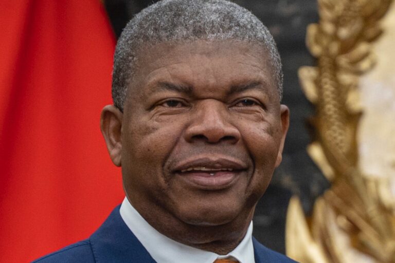 12C1DD1A-6A15-4522-8FD5-9D32F50DEBB4