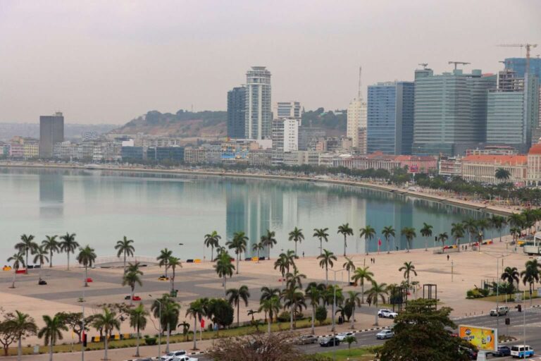 208C98BA-159E-47EA-BD75-FB4D410CF4B6