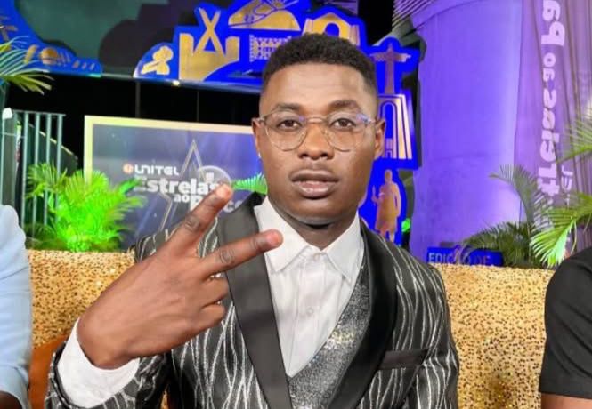 2EB65D9B-29F2-48F9-AEC6-F31268ED4CB6