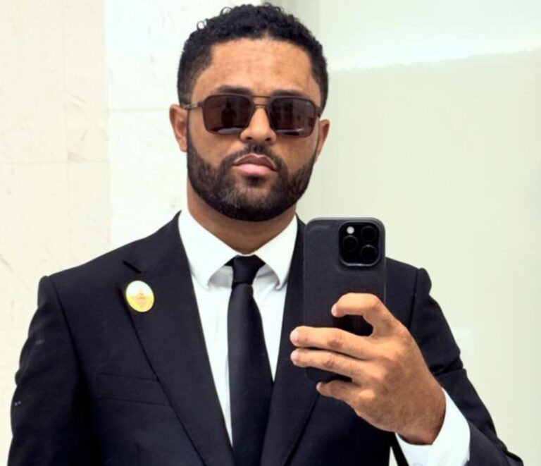 3DD5263E-D1A5-4986-9D4C-3889A7C50384