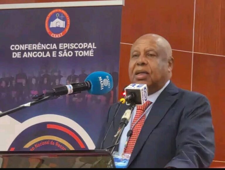 4509B355-CAAC-4B27-8FEB-2C53C1B5EF48