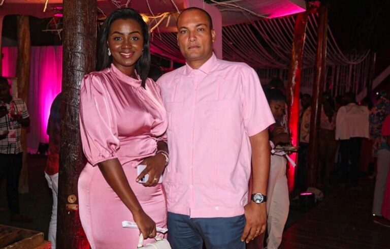 4A1ACCD2-1479-4F51-A411-70955B070DDD