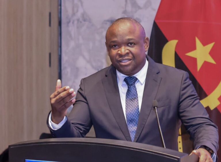 4FEB1AD3-F7CF-4A41-9B24-85C528F13B65