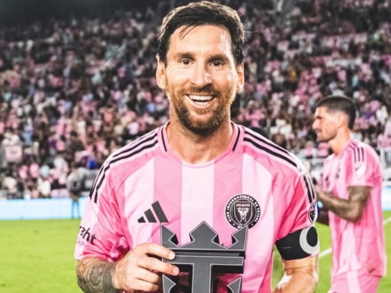 6700FB58-11B0-4CAB-BB68-4A99AC63CD31