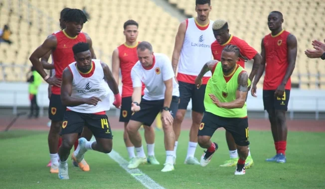 6888C914-197C-4A85-949C-B64F74DE8036