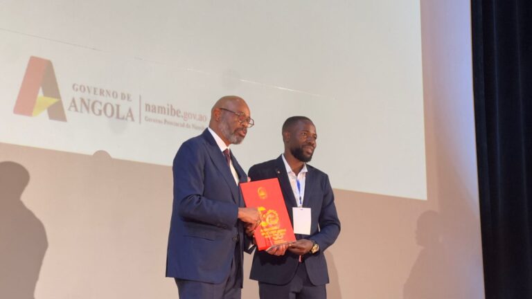 8721D5BC-F024-4737-AA5D-7F3136F58C57