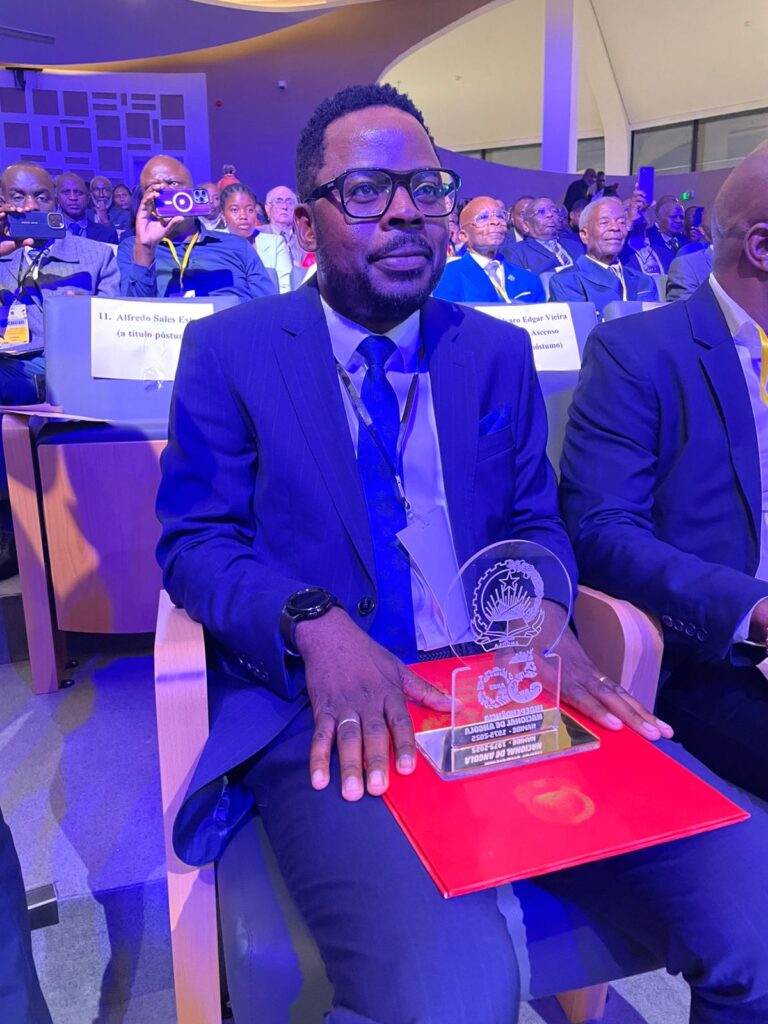 8BB6CAE1-A33E-4B94-B63A-E948C7AA77C2