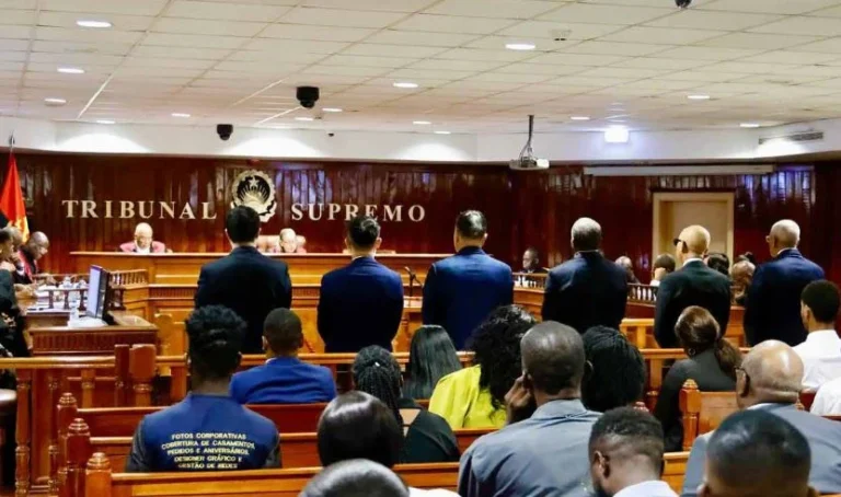 CB96CDEA-ECA9-497B-A1D7-7F00D9A24E66