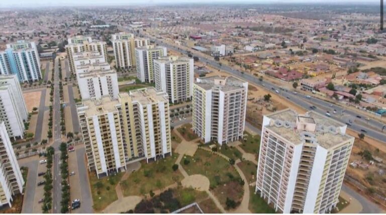 F8D9CBF4-2E1C-45EE-9941-BA4DAC6A6421