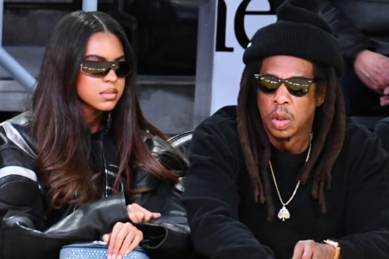 00051B60-F928-4B4E-A8A3-C464673BCD97