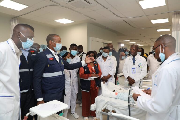 30A638E5-652C-4B18-8AB8-0CABB28A3CF2