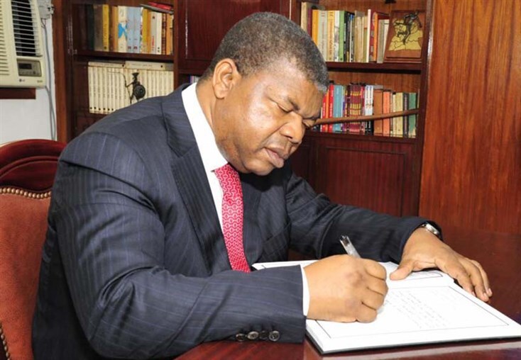 B5CA97C6-7354-418D-9443-F4317D75A758