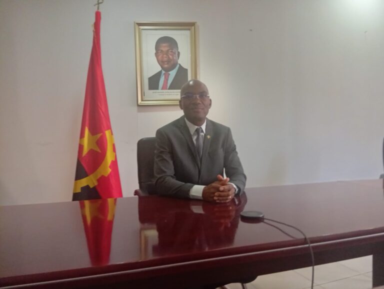 E6344945-7268-4185-A1AC-933D895127E1