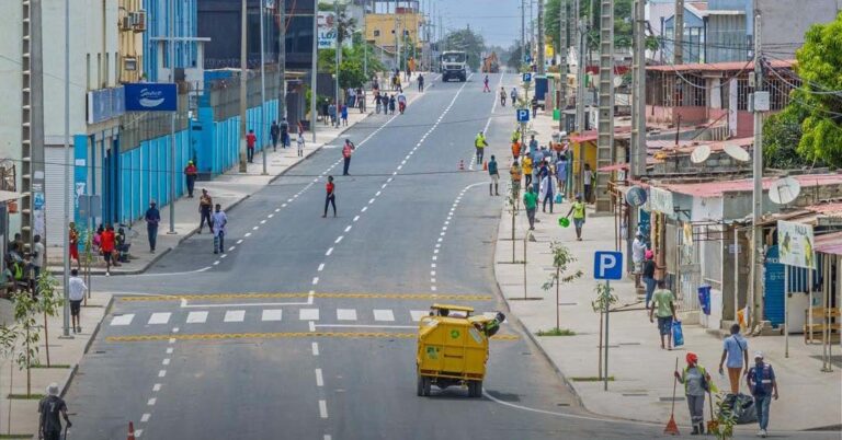 EFF837ED-79D8-49A8-8161-713BDD983957