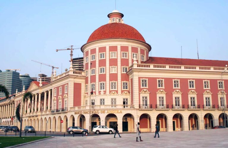 BD4FB8FA-9303-4310-957E-59C5A16D3613