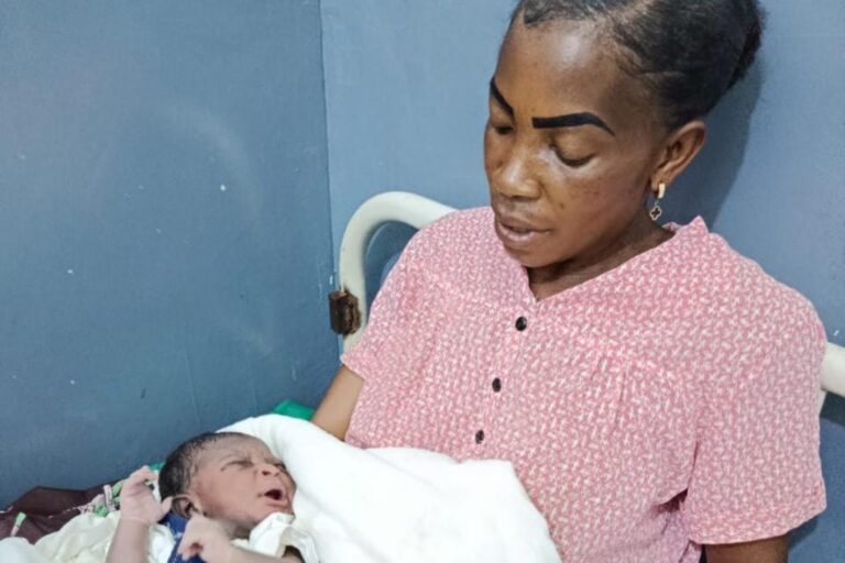 C2304A4B-AC82-48DD-932F-8F30F449A02A