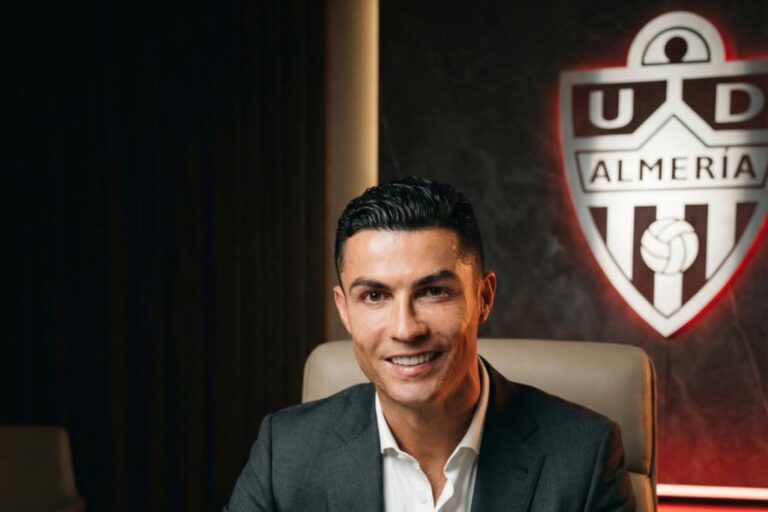 872E8298-86CF-4D72-AFBE-1F7E3A68D494