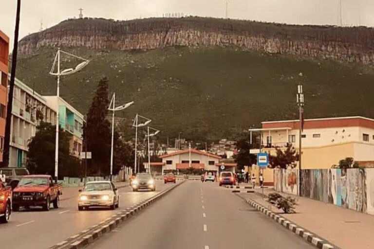 2554742F-07C6-4950-8898-B3D55AE49536