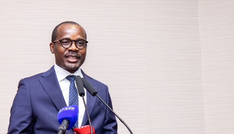 7220342C-D850-4019-9099-899715DC7EF0