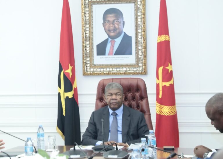 98E8001C-7766-4B0D-ACCD-9402FF678355