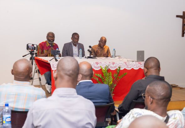 DD43E065-1604-44B8-9244-A60A1E45B054