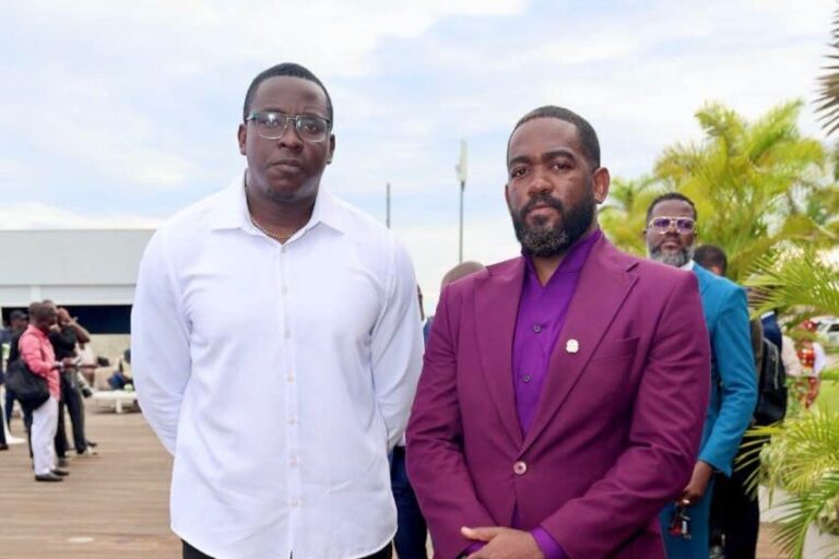 FAF68E29-B21F-49F3-9294-80DBAB2A58C4