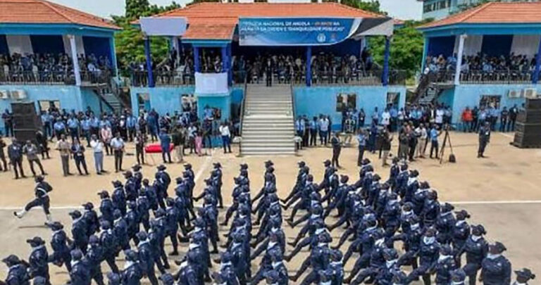 477C4A70-D624-4B7A-BB17-1006EBE4656A