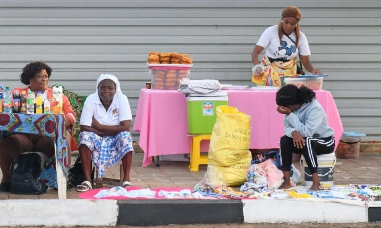 5A76234D-FCE0-40AE-ACF9-DEB51C8CC6D3